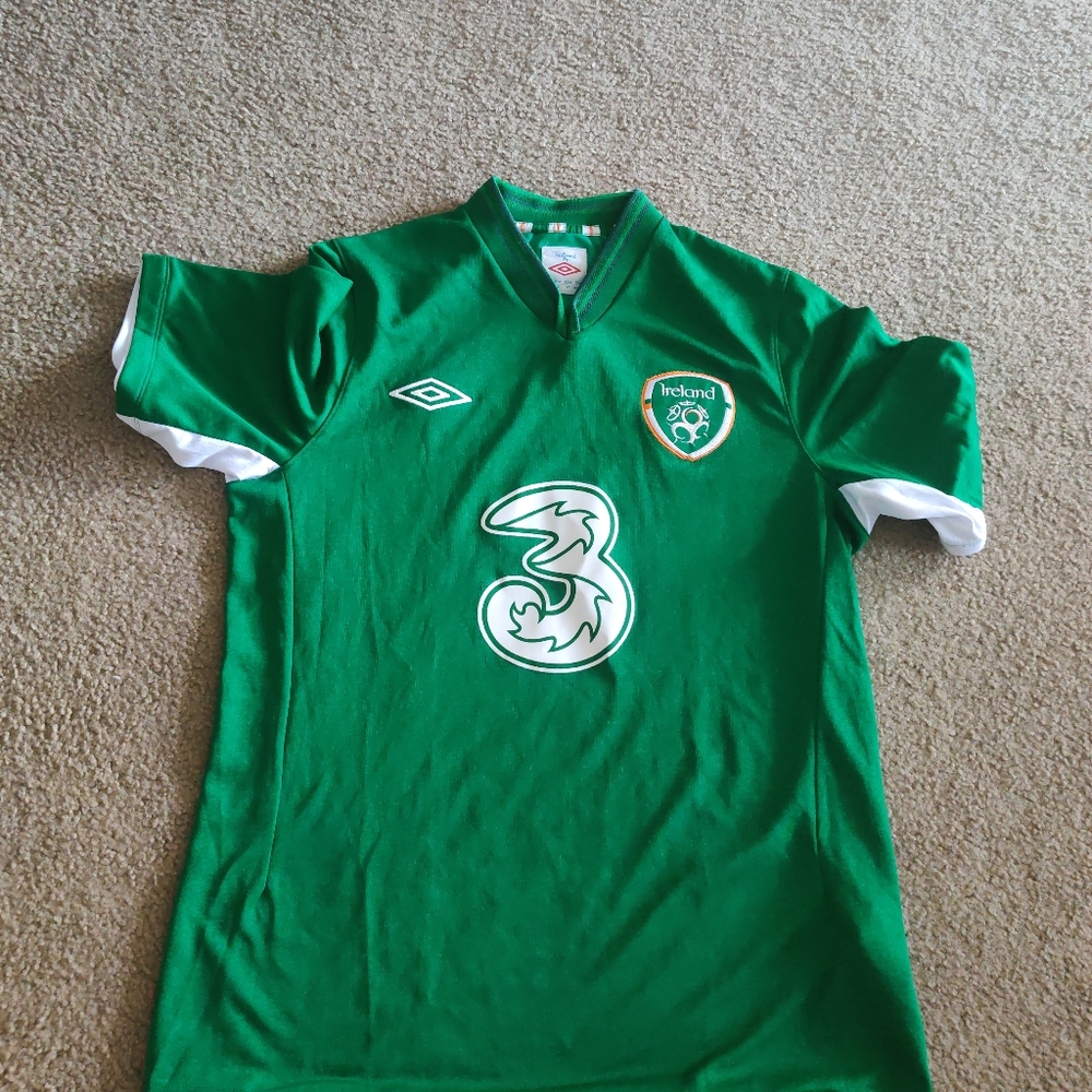 2012/13 Umbro Republic of Ireland soccer jersey